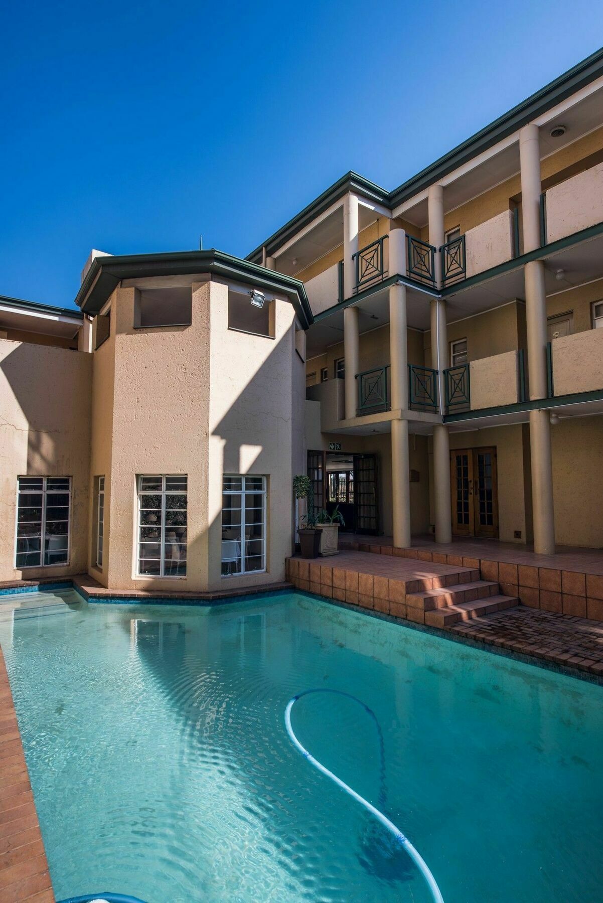 Airport Inn Executive Suites Kempton Park Exterior foto
